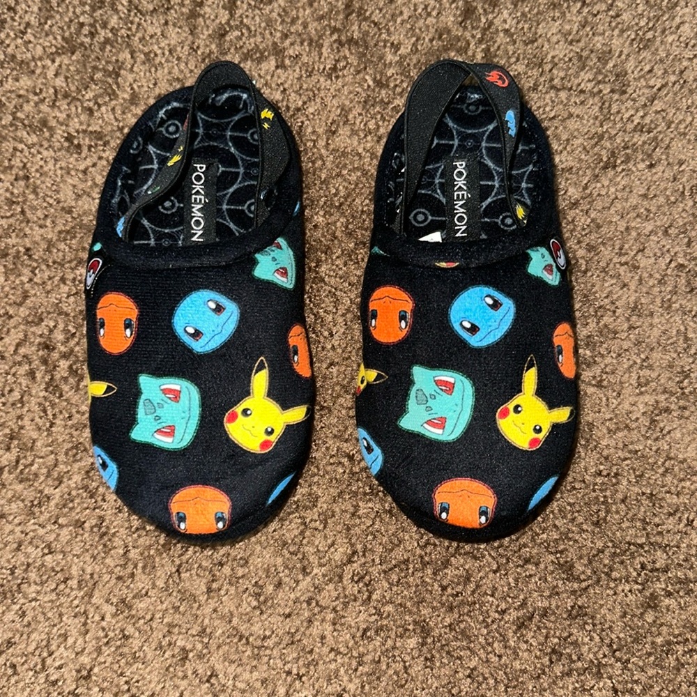 Boys Slippers, size 13 (small)